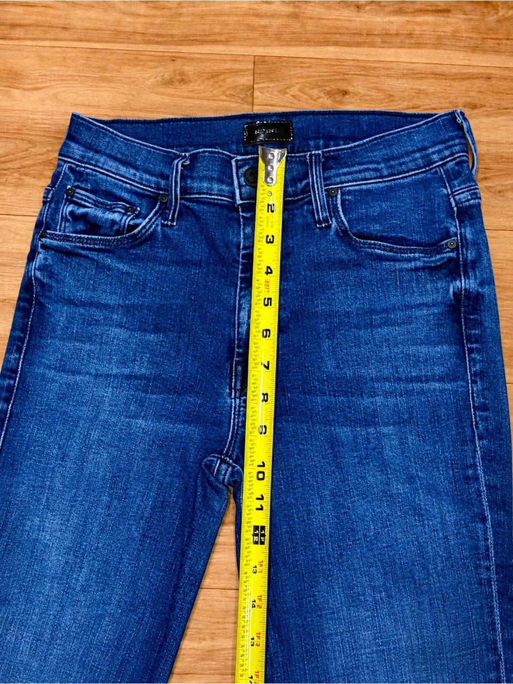 MOTHER The Weekender Fray Flare Stretch Denim Jeans Women’s 26x31 EUC - Picture 13 of 13